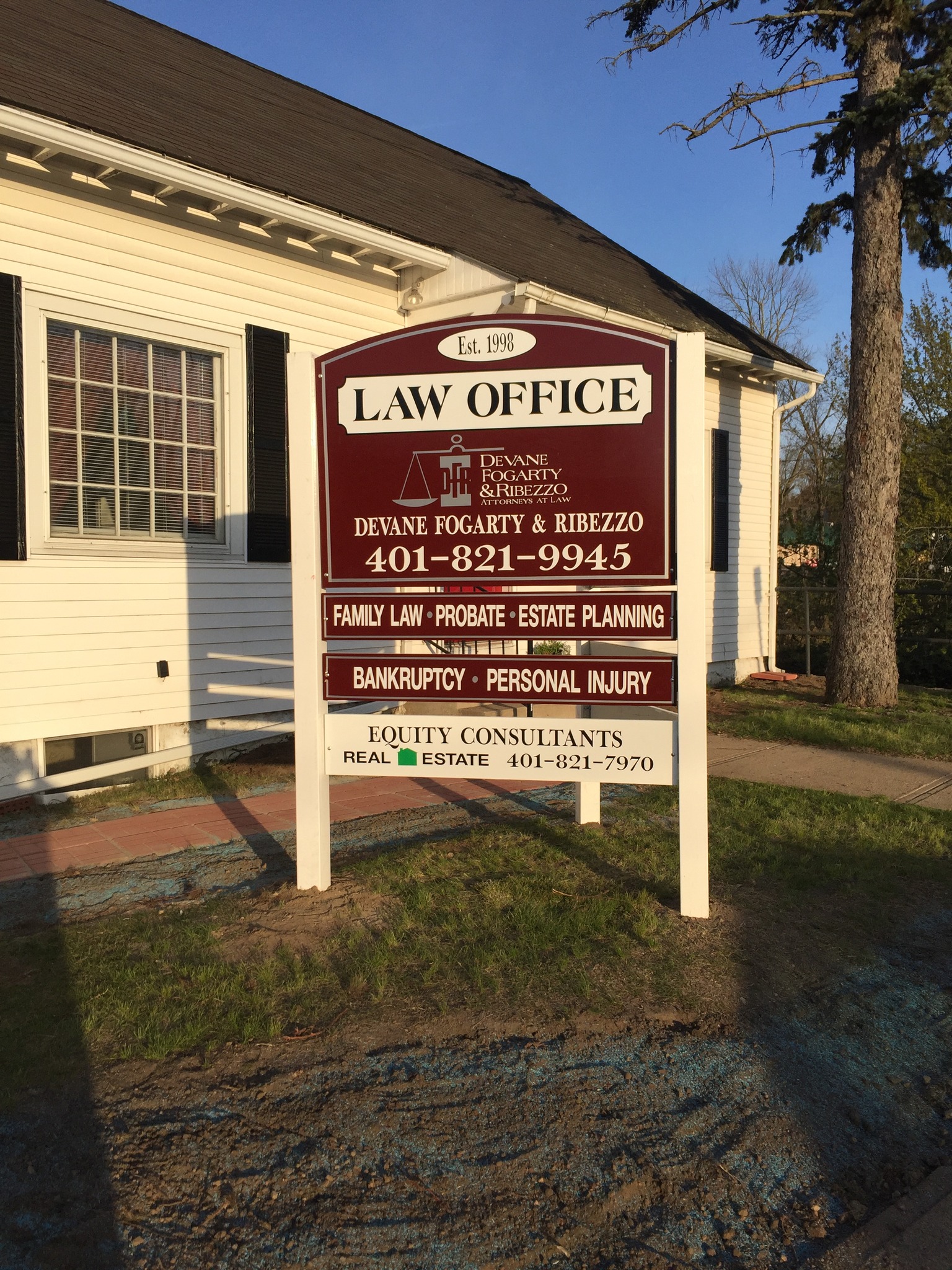 Law Offices of Devane, Fogarty & Ribezzo Estate Planning ad creative