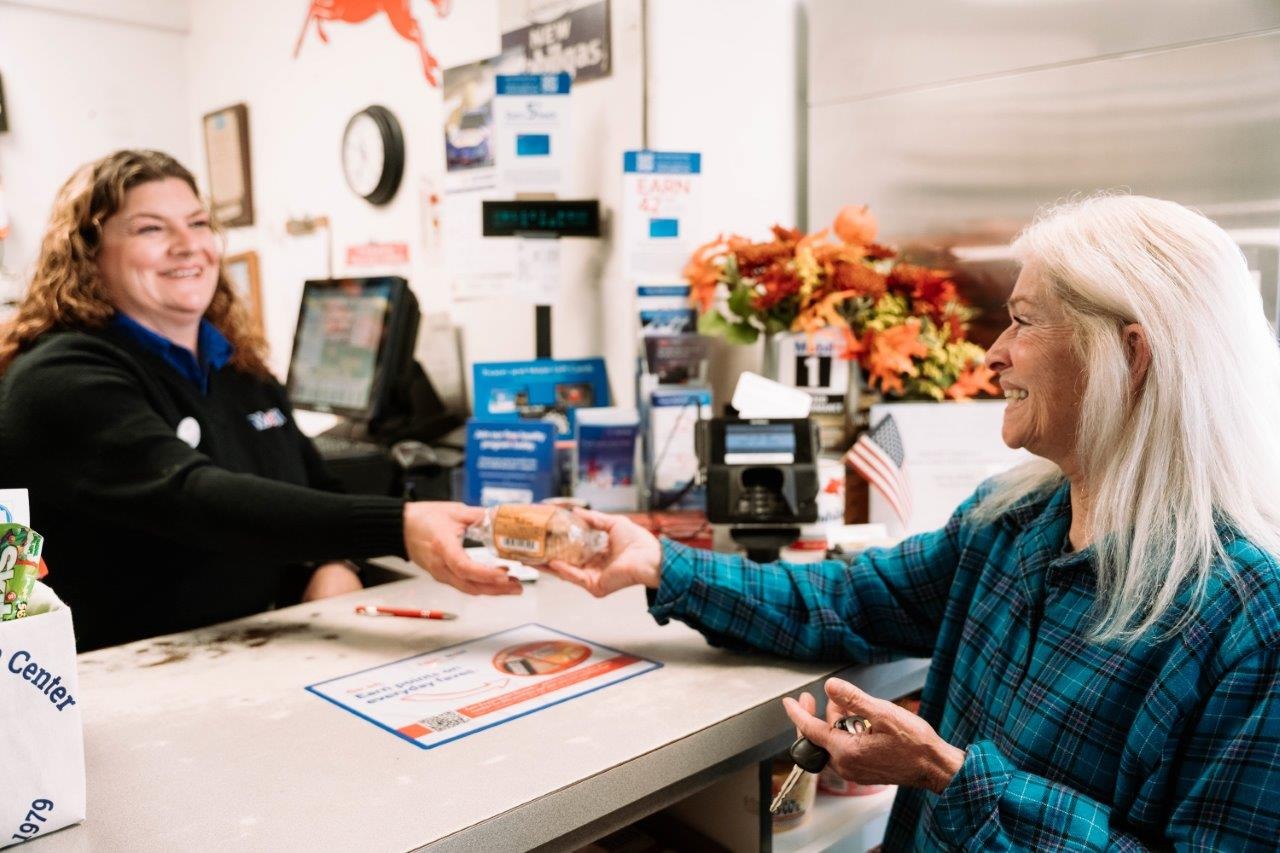 Spring Street Mobil Auto Repair ad creative