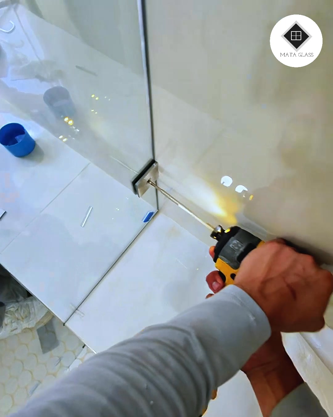 Dream Shower Door Here 👉