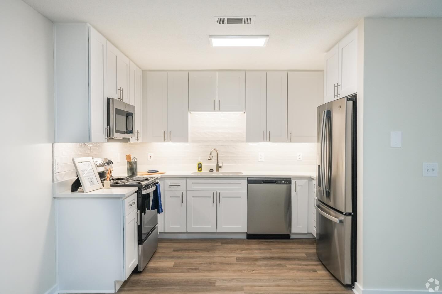 The Vineyard at Castlewoods Apartment Homes Property Management ad creative