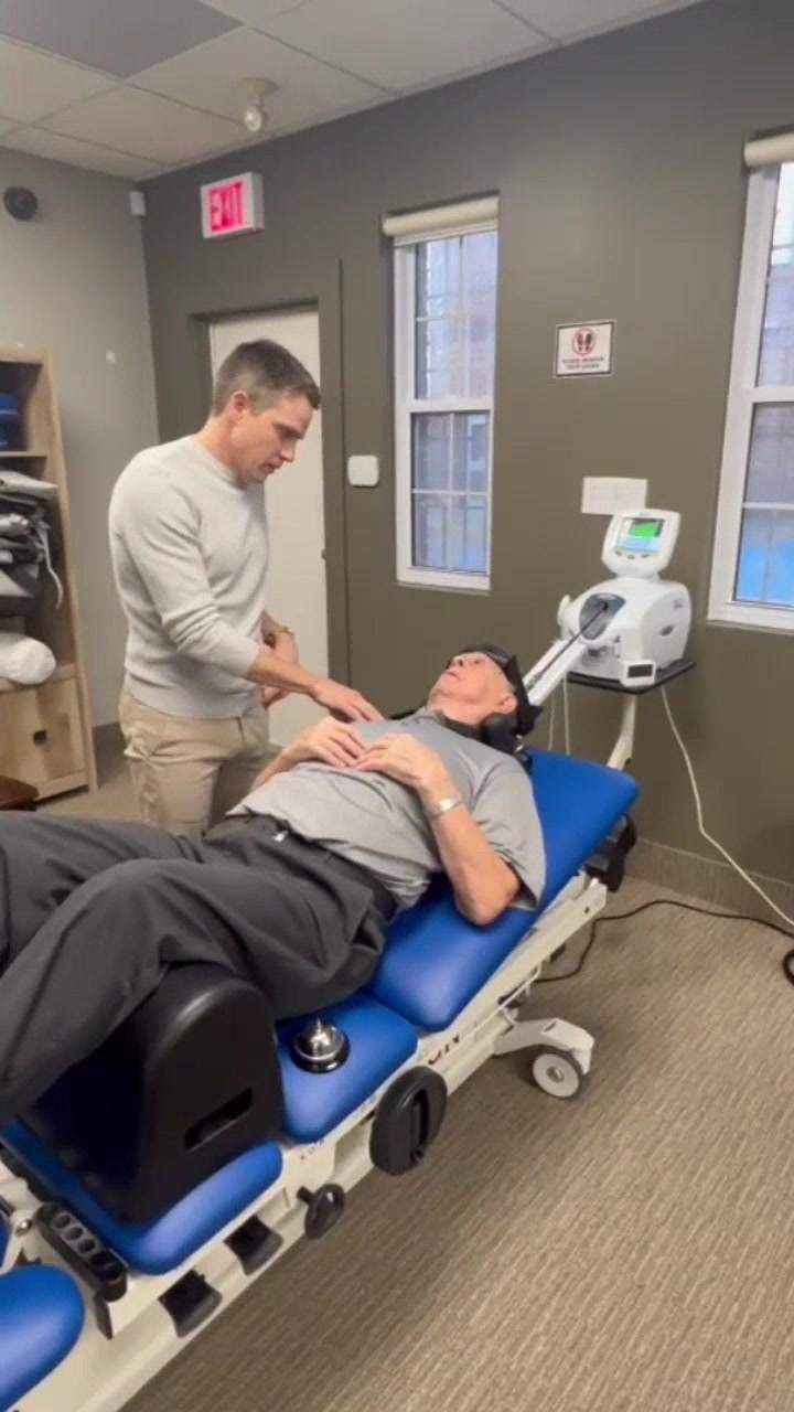 New Patient Special: $47 Spinal Decompression Exam & Treatment Voucher ($160 Value)