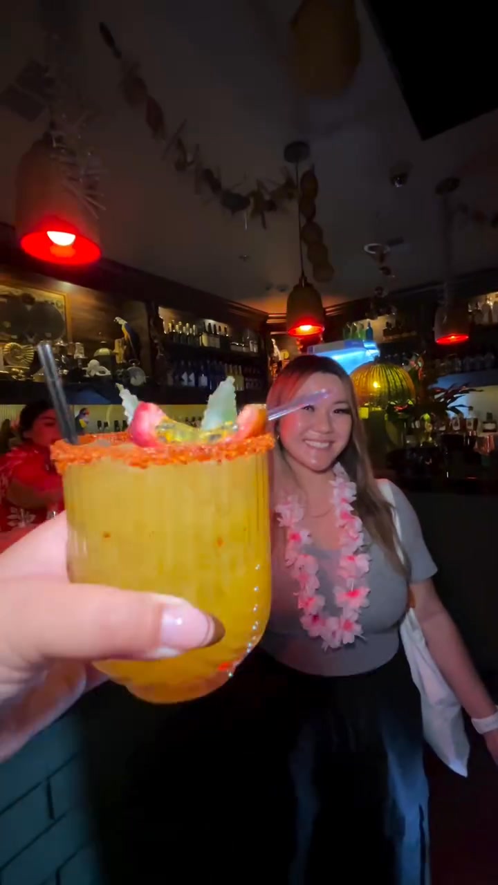 Shipwrecked Paradise Island Restaurant ad creative