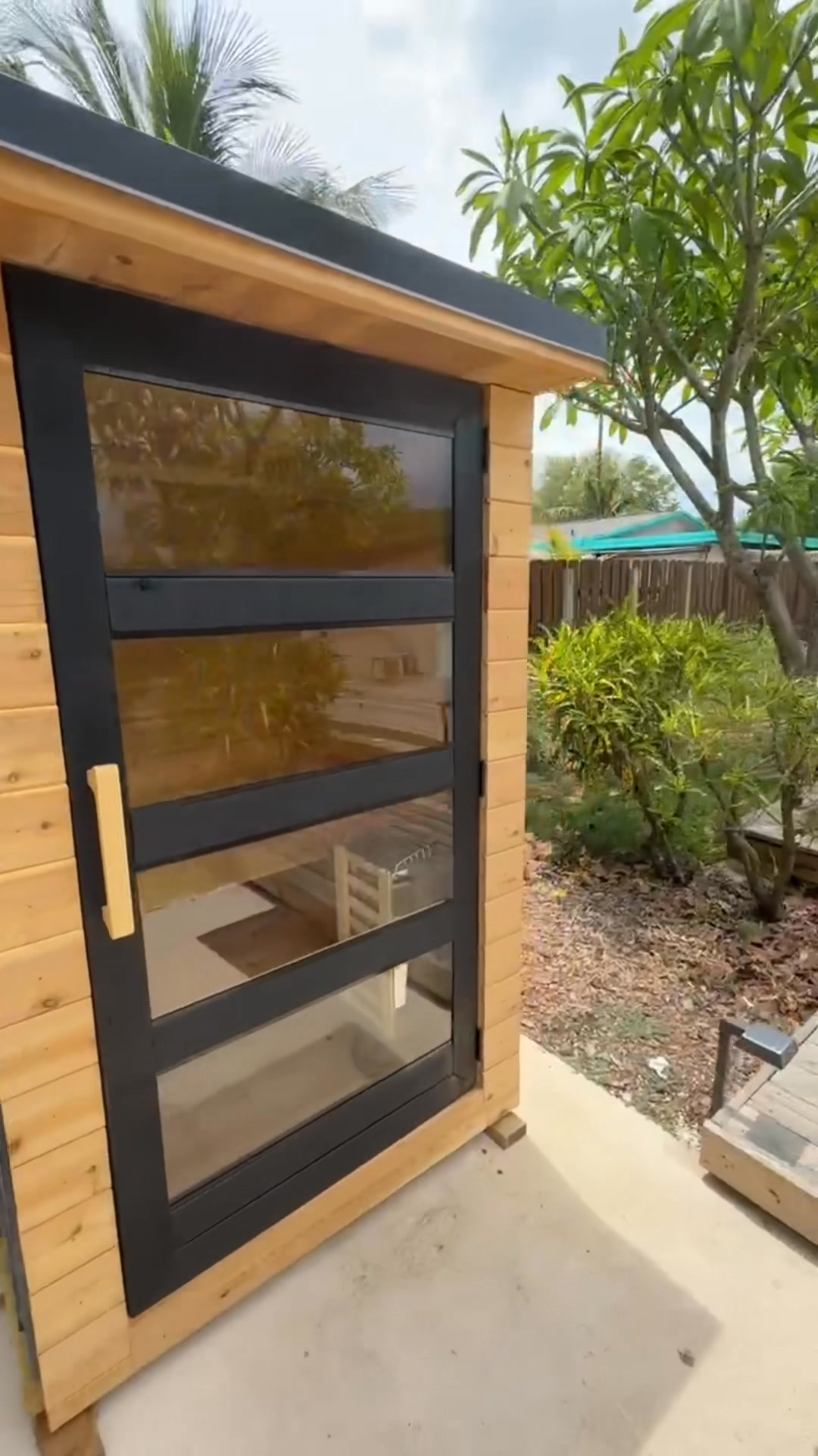 Modern Sauna General Contractor ad creative