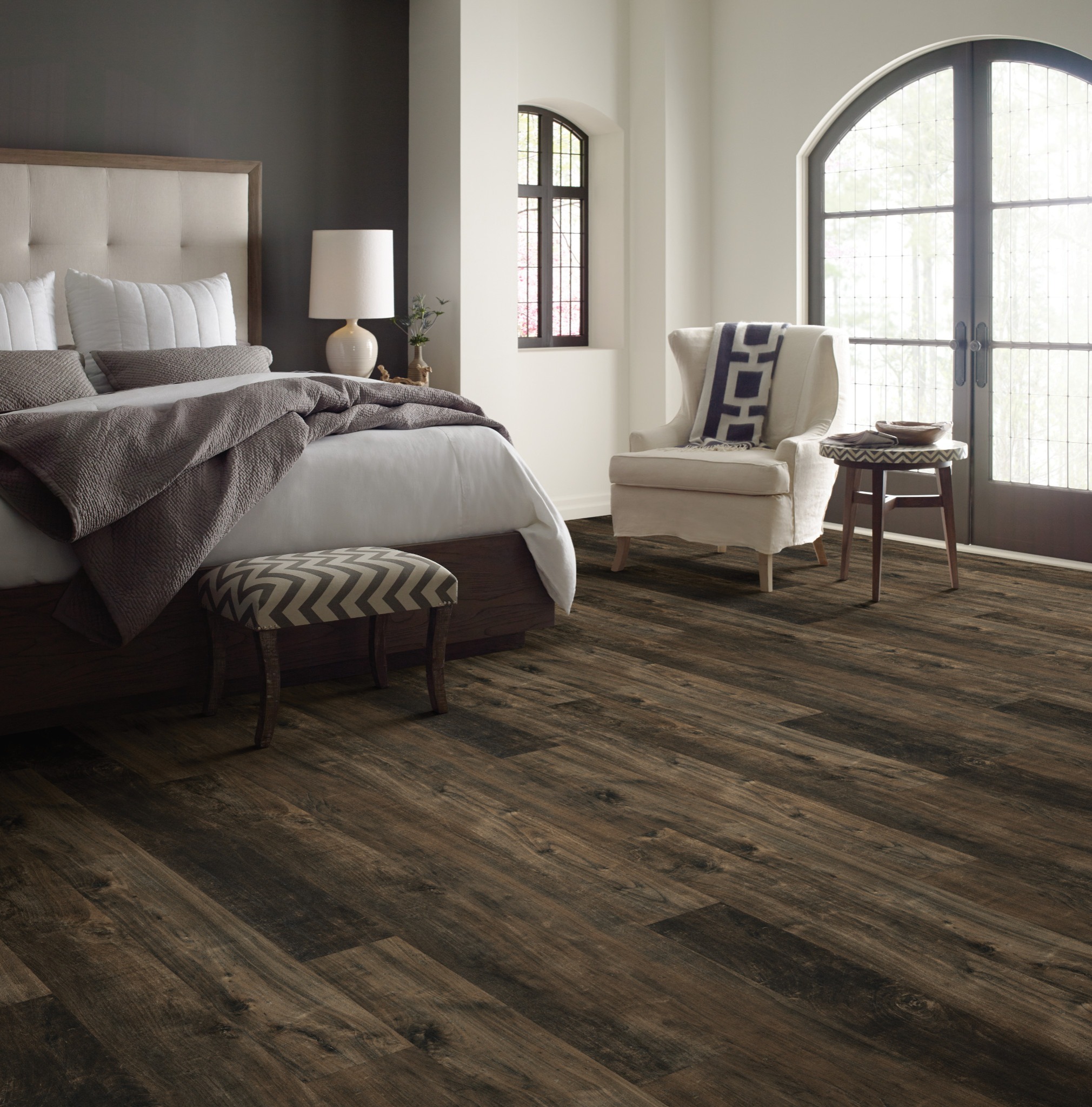 I & J Carpets