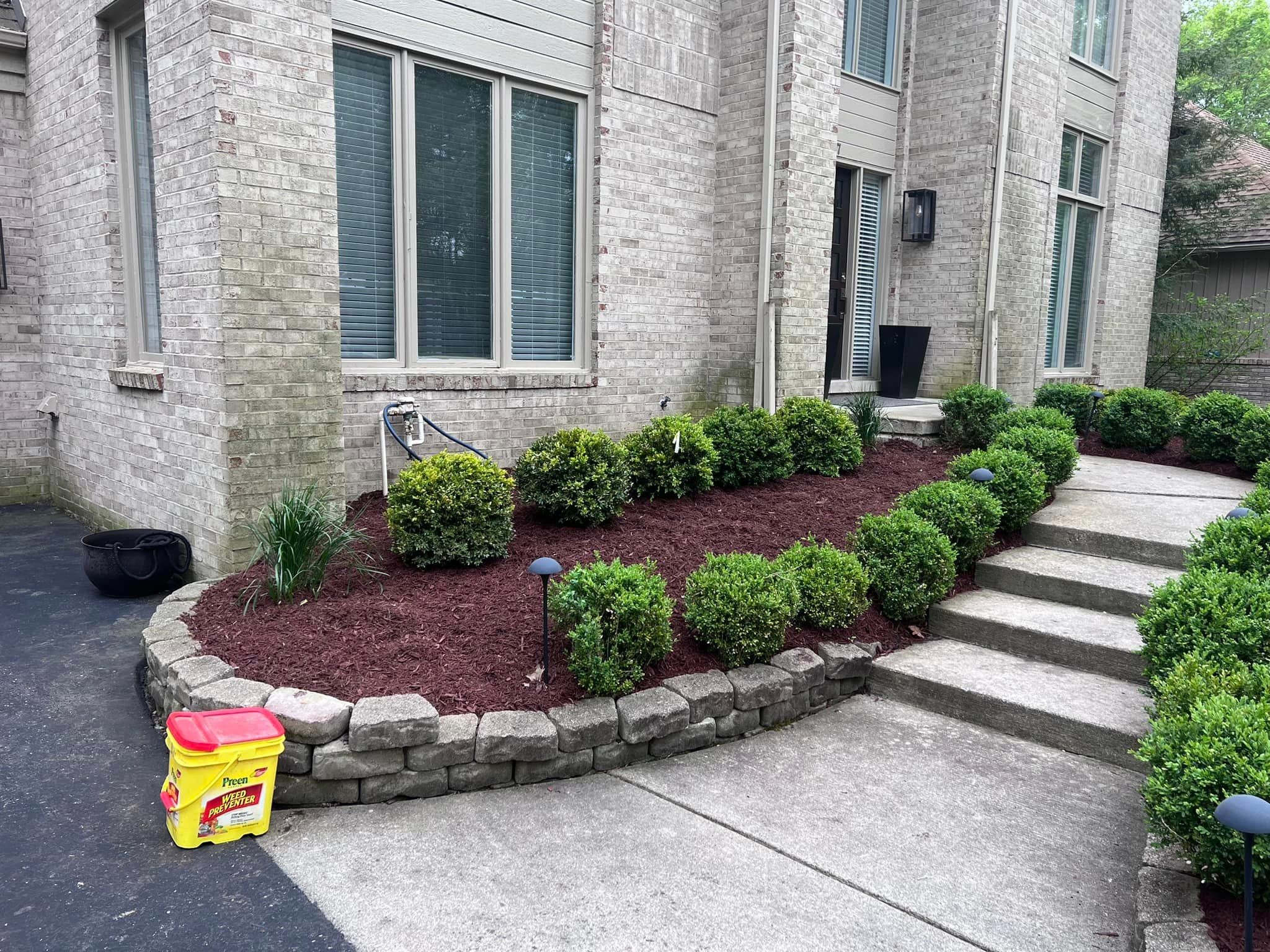 Gonzalez Services Landscaping ad creative