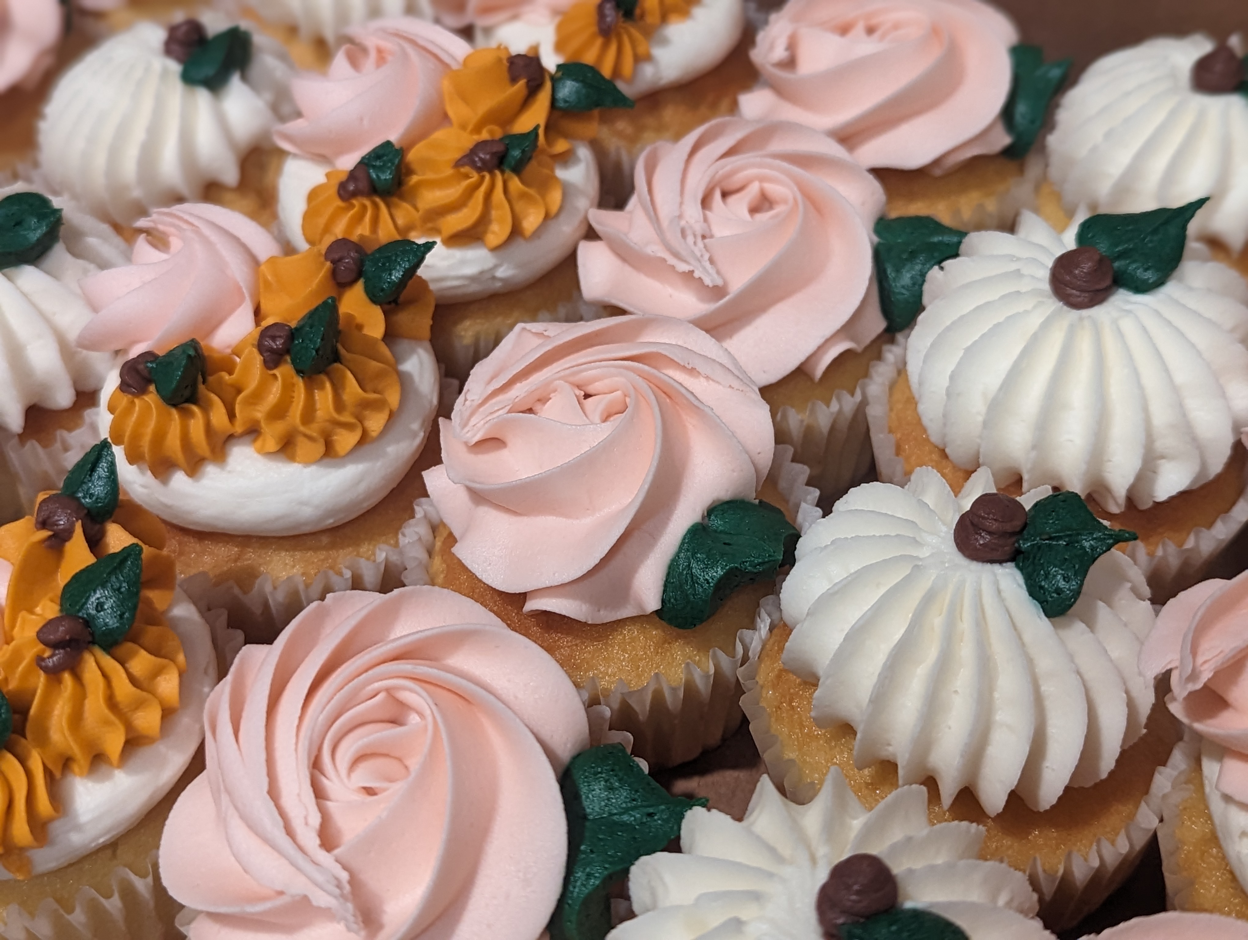 Beautiful Custom Cupcakes