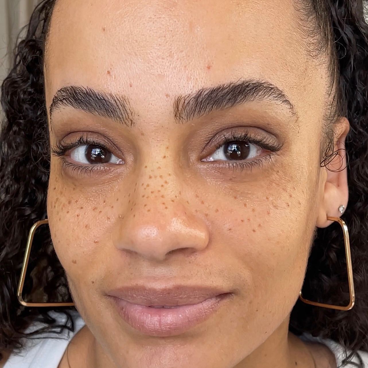 Daela Scottsdale Eyelash & Brow Studio ad creative