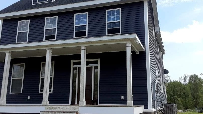 Deluxe Siding Construction Siding & Exterior ad creative