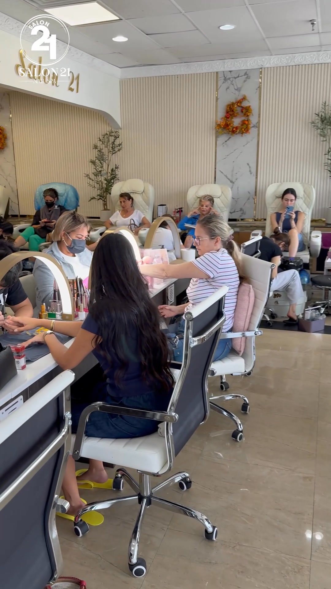 Flawless nails. Zero stress. One salon that does it all — Salon 21 Aventura.