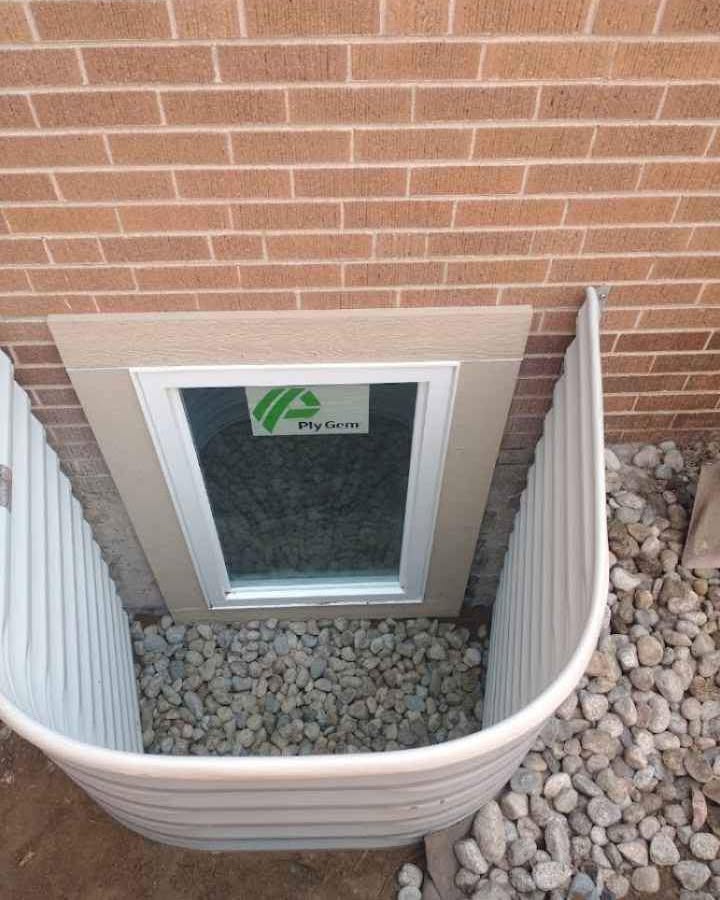 Luis Almeida Window & Door ad creative