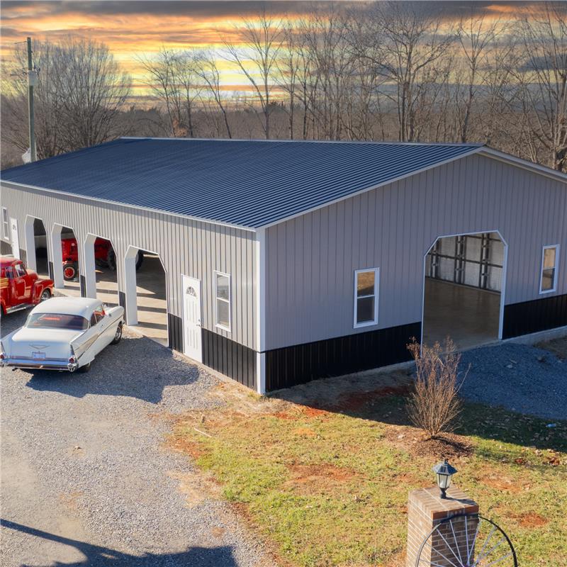 42W x 72L x 12H Commercial Side Entry Building