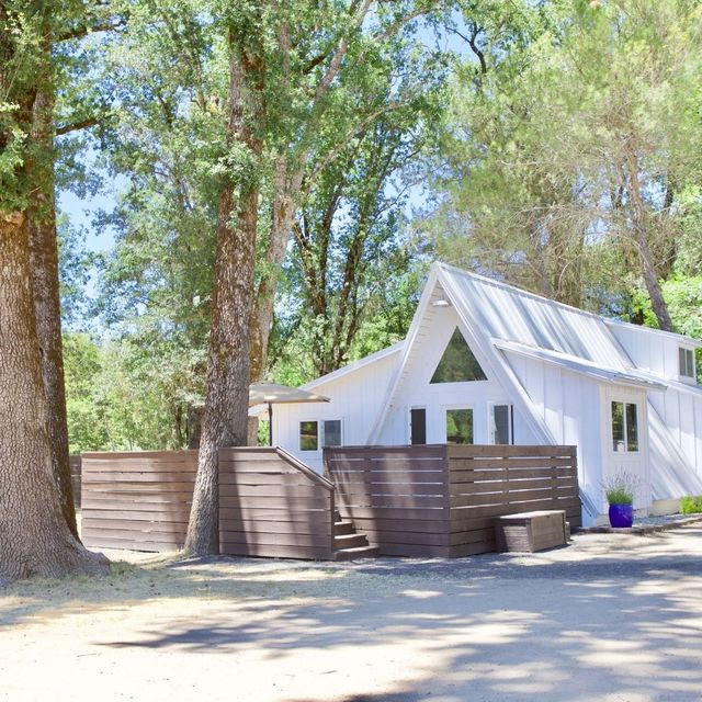 Mandala Springs - Wellness Retreat Center Event Venue ad creative