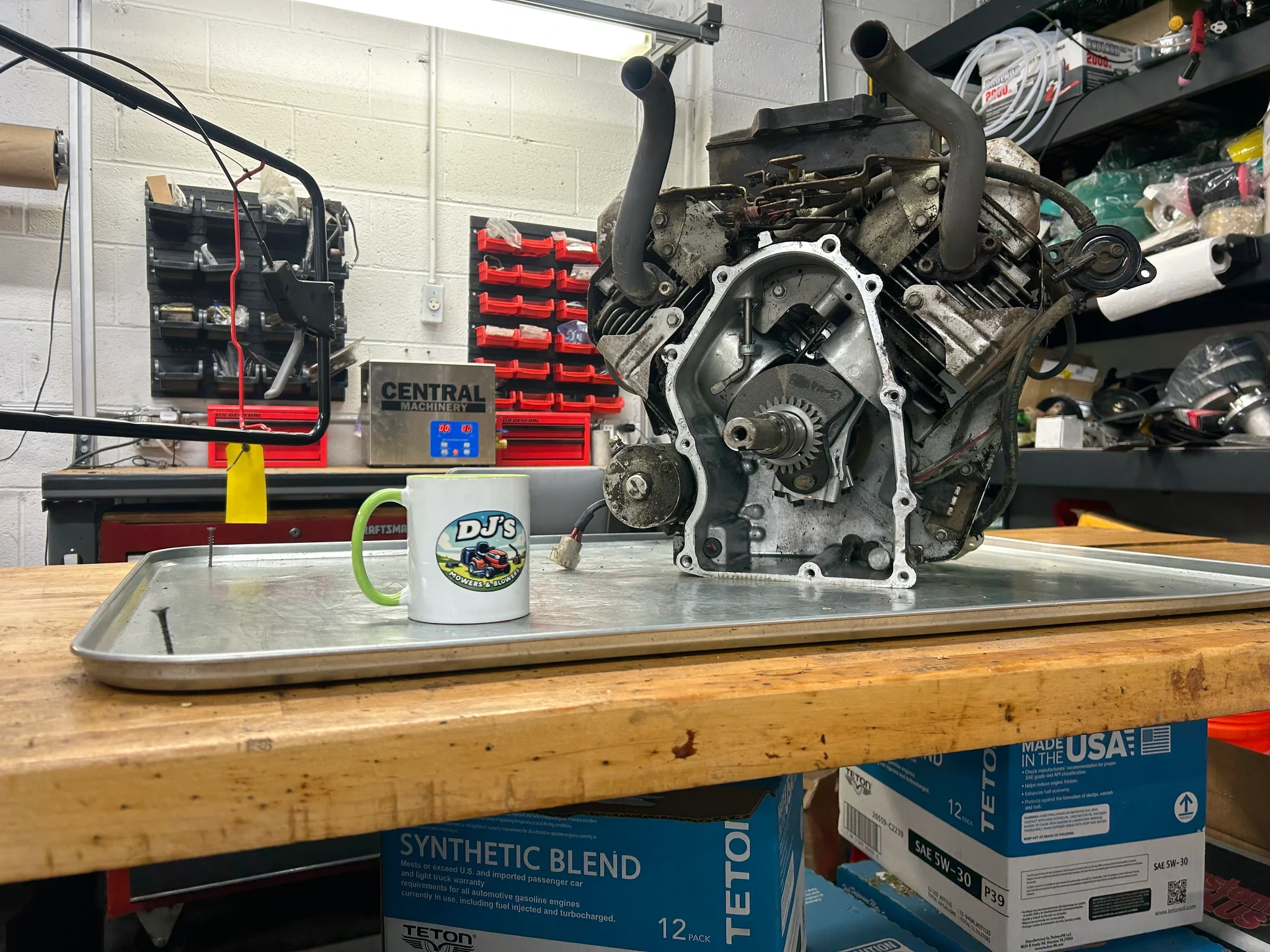 DJ's Mowers & Blowers