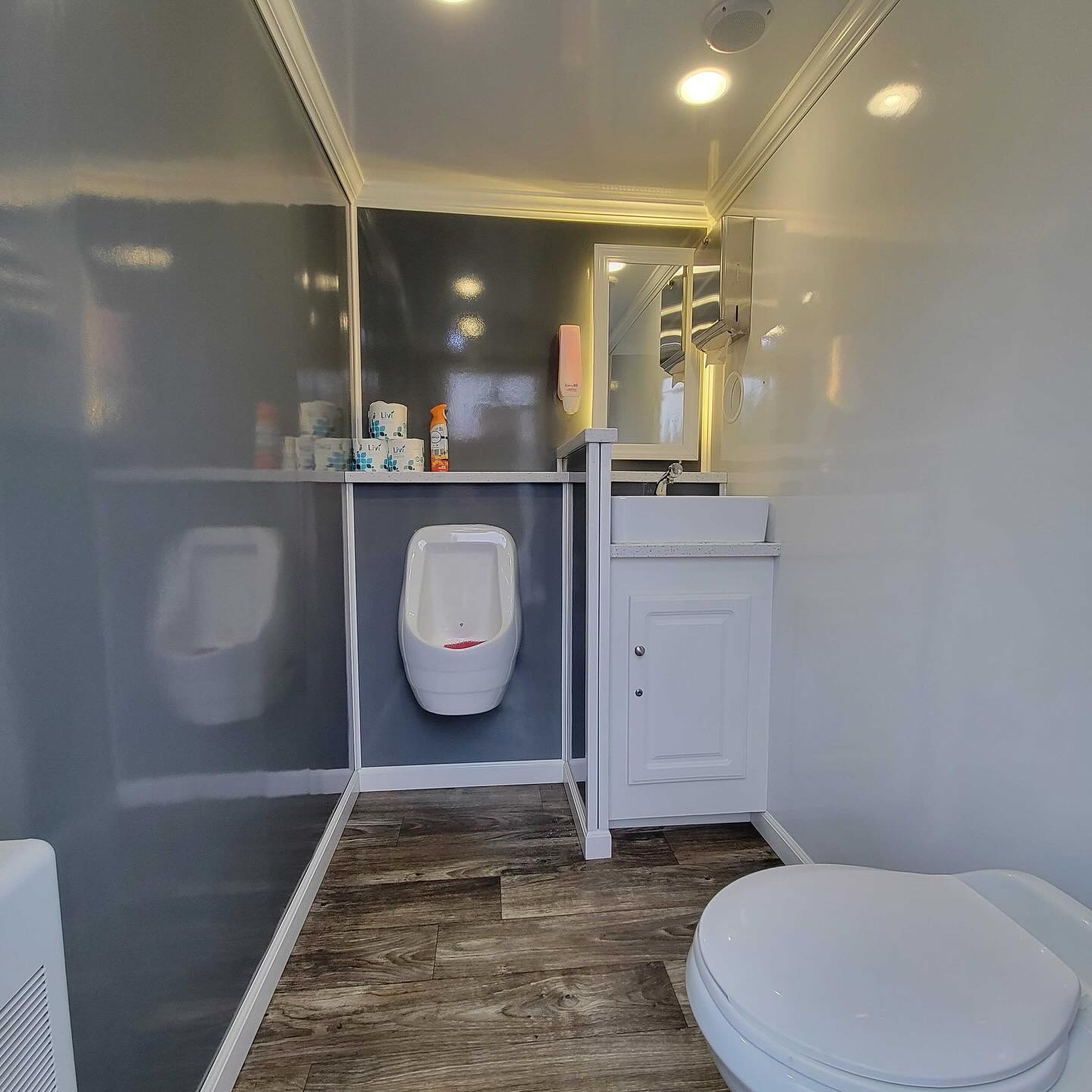 Luxury Restroom Trailers by Privy Chambers Party Rental ad creative