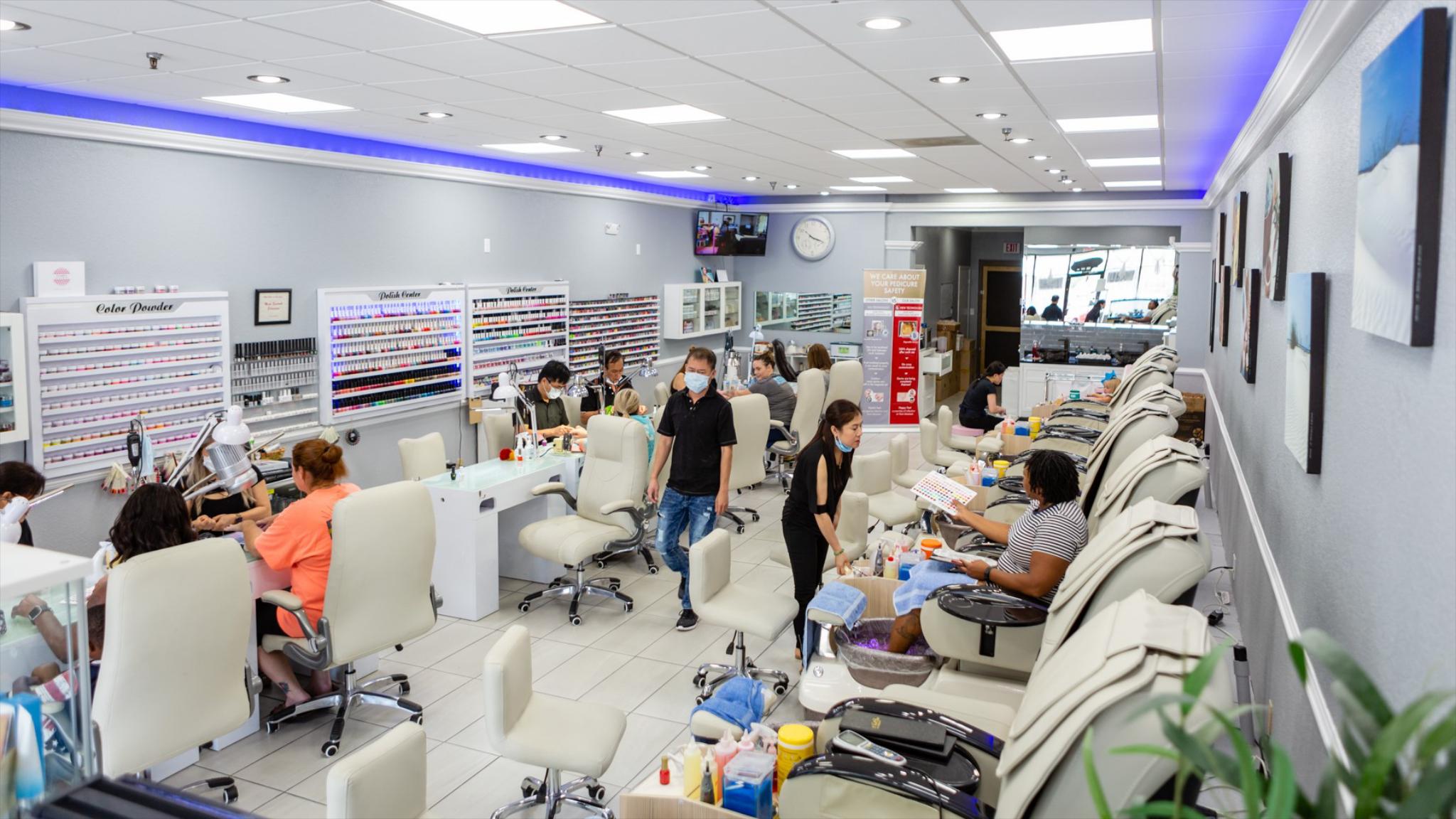 Nail Spa Nail Salon ad creative