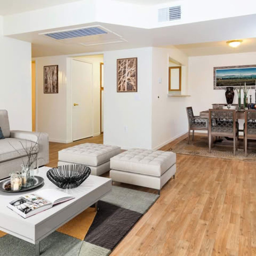 Vista Linda Apartments Real Estate Agent ad creative