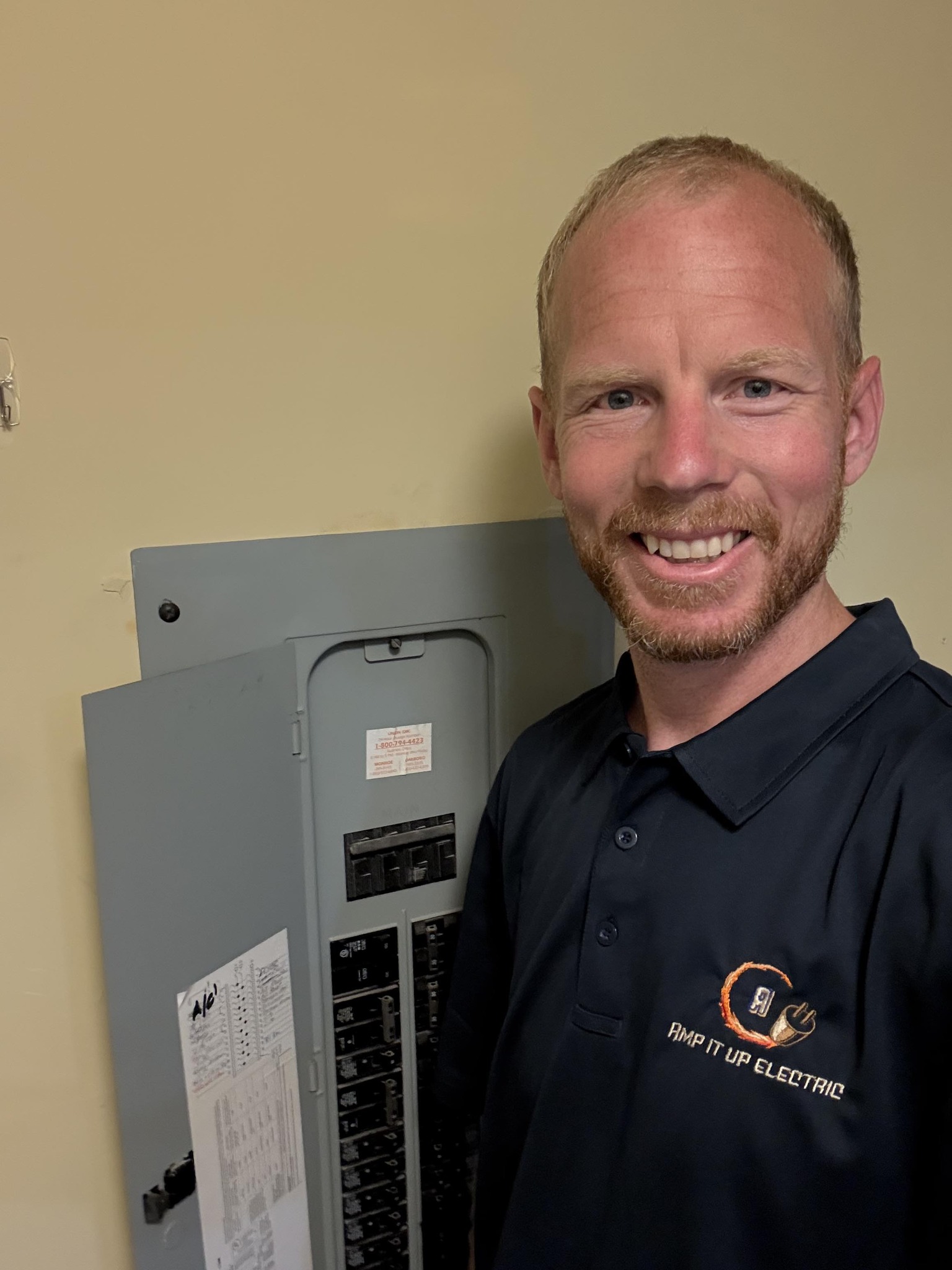 Amp It Up Electric Electrician ad creative