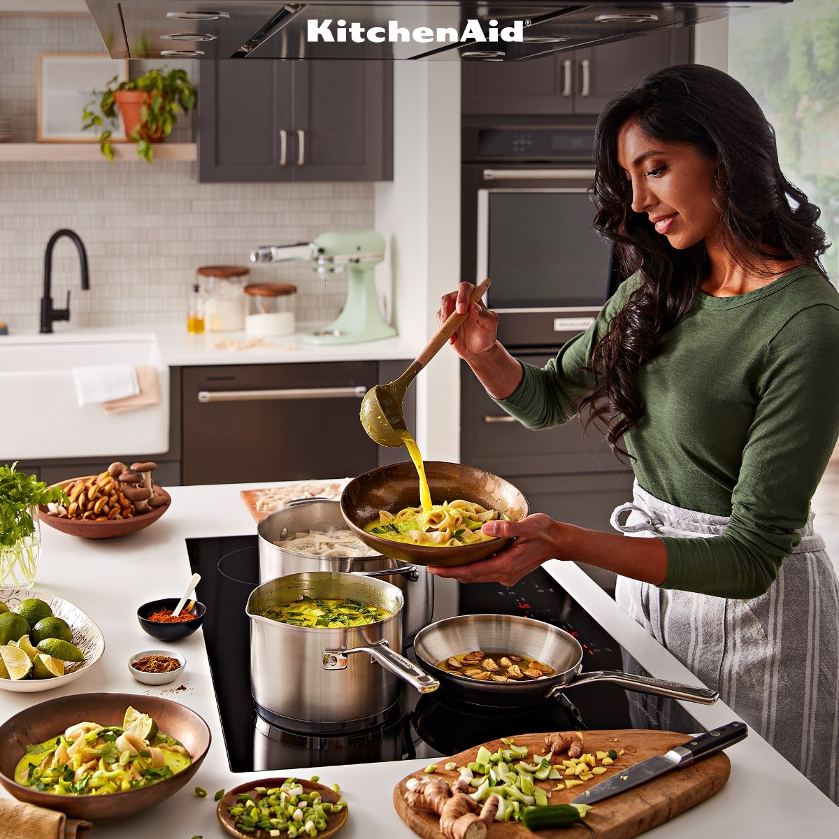 DeWaard and Bode: The Appliance & Mattress Giants Auto Dealer ad creative