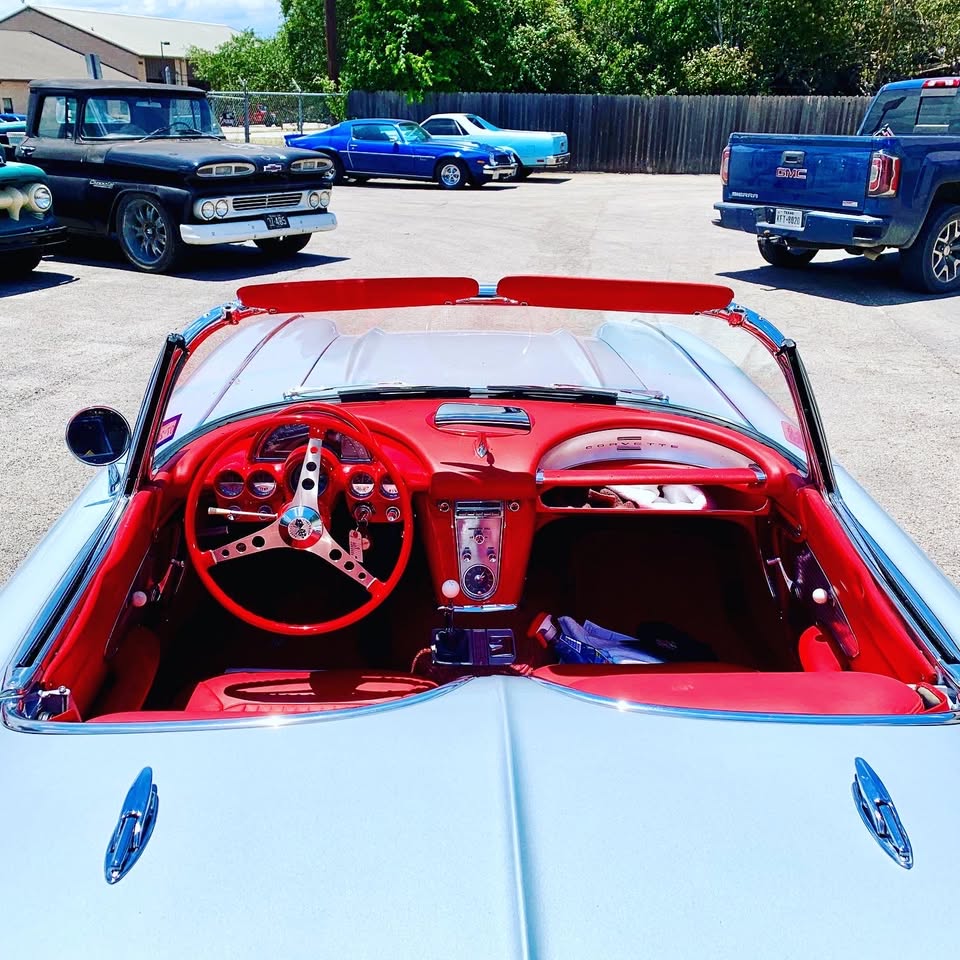 Jerry Dixon's Automotive & Klassic Kars Auto Repair ad creative