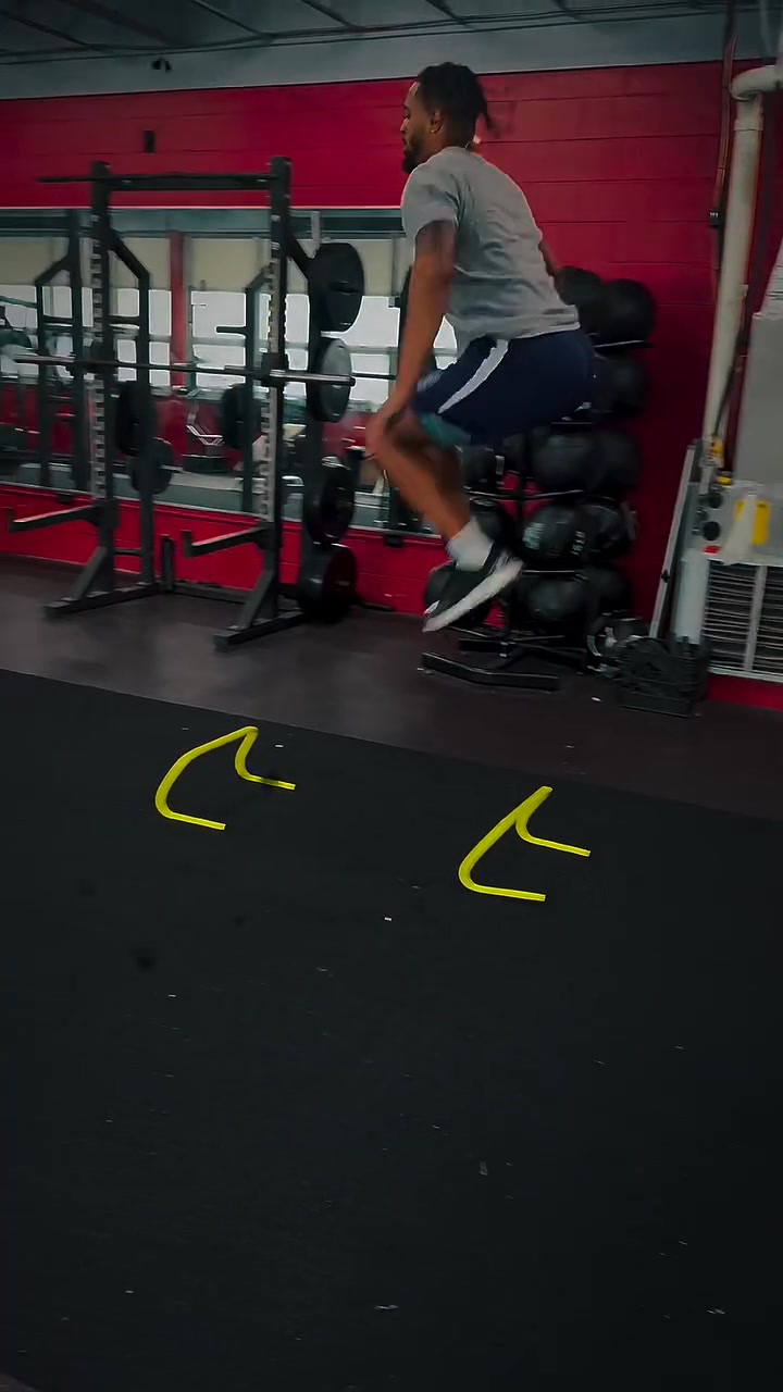 The Elite Sports and Fitness Gym ad creative