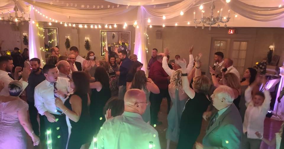 Make It Rain Entertainment DJ Service ad creative