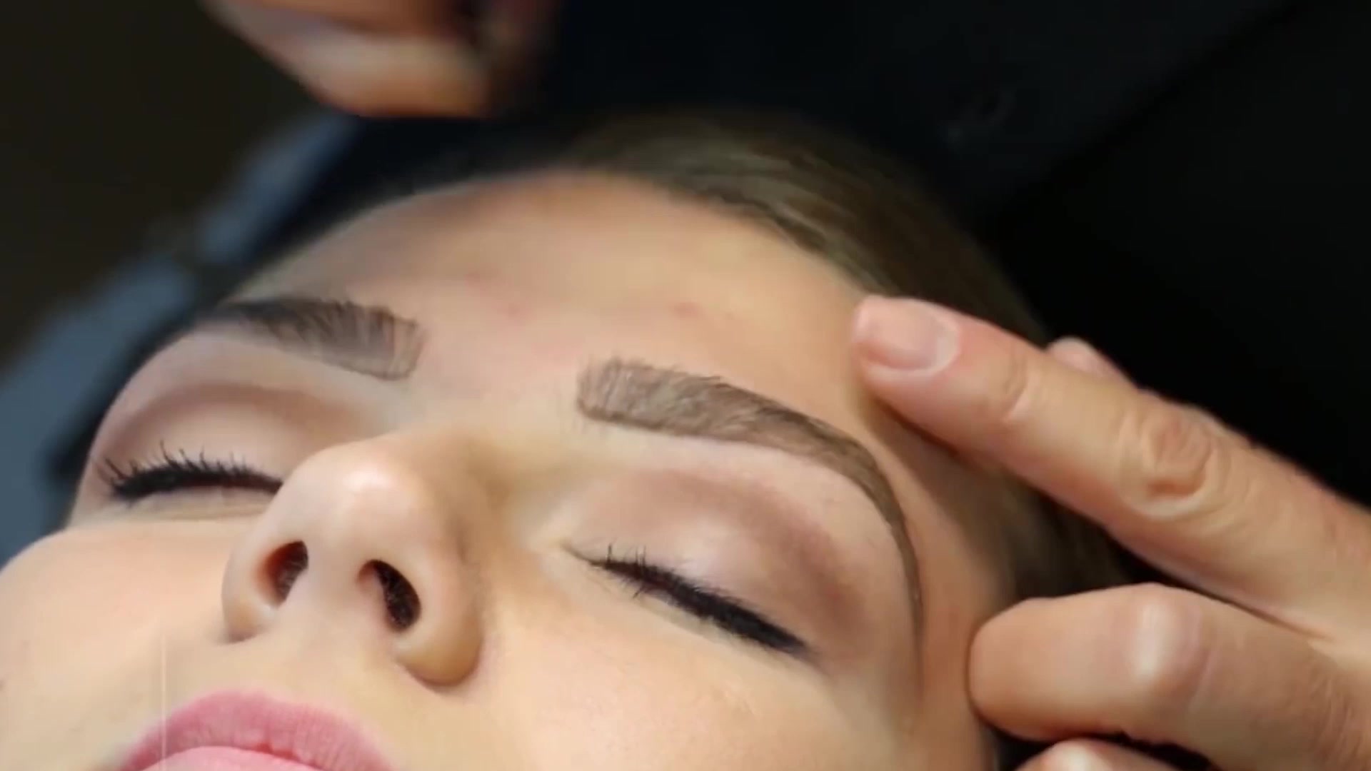 Luscious Mane Beauty Eyelash & Brow Studio ad creative