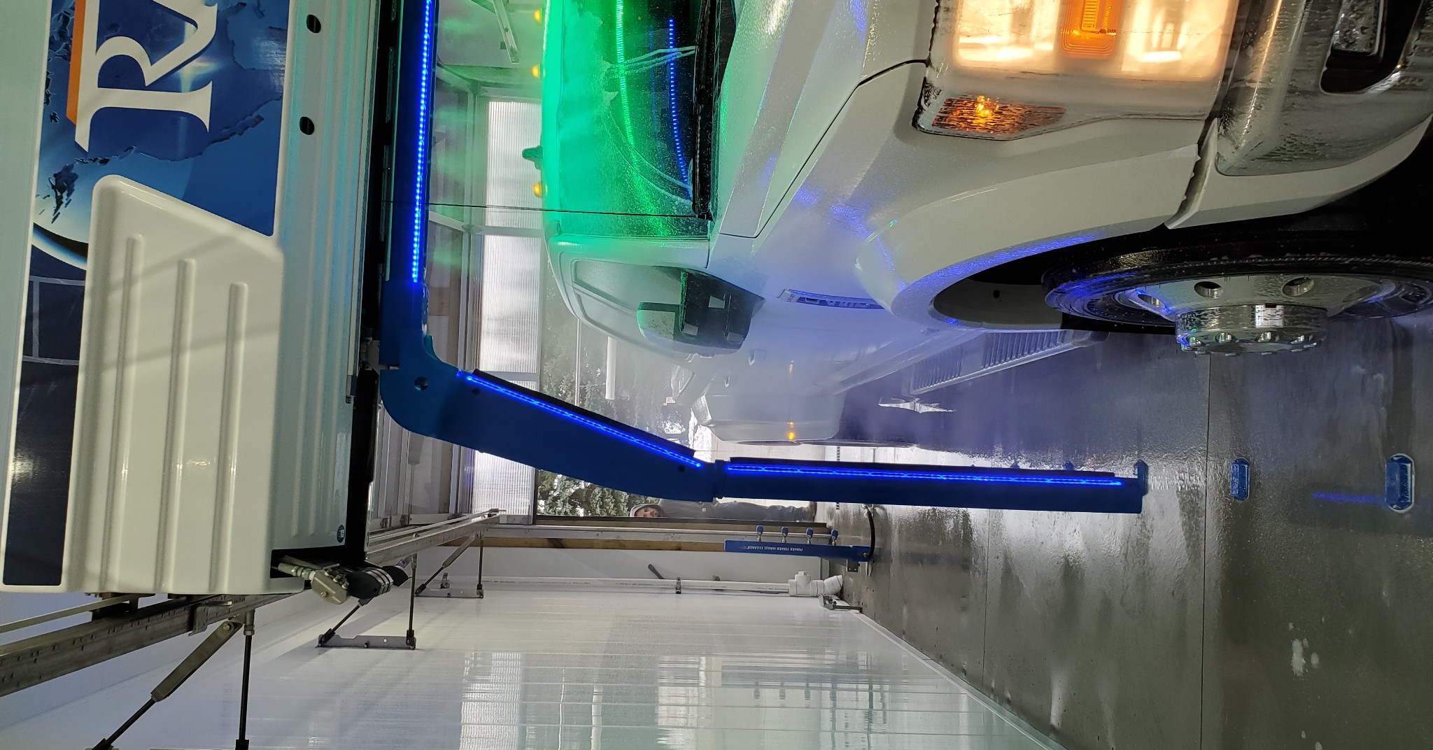 Frogs Car Wash Car Wash ad creative