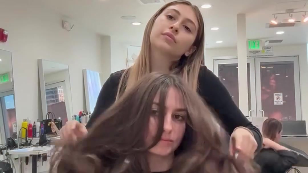 Book Color & Get Complimentary Cut!